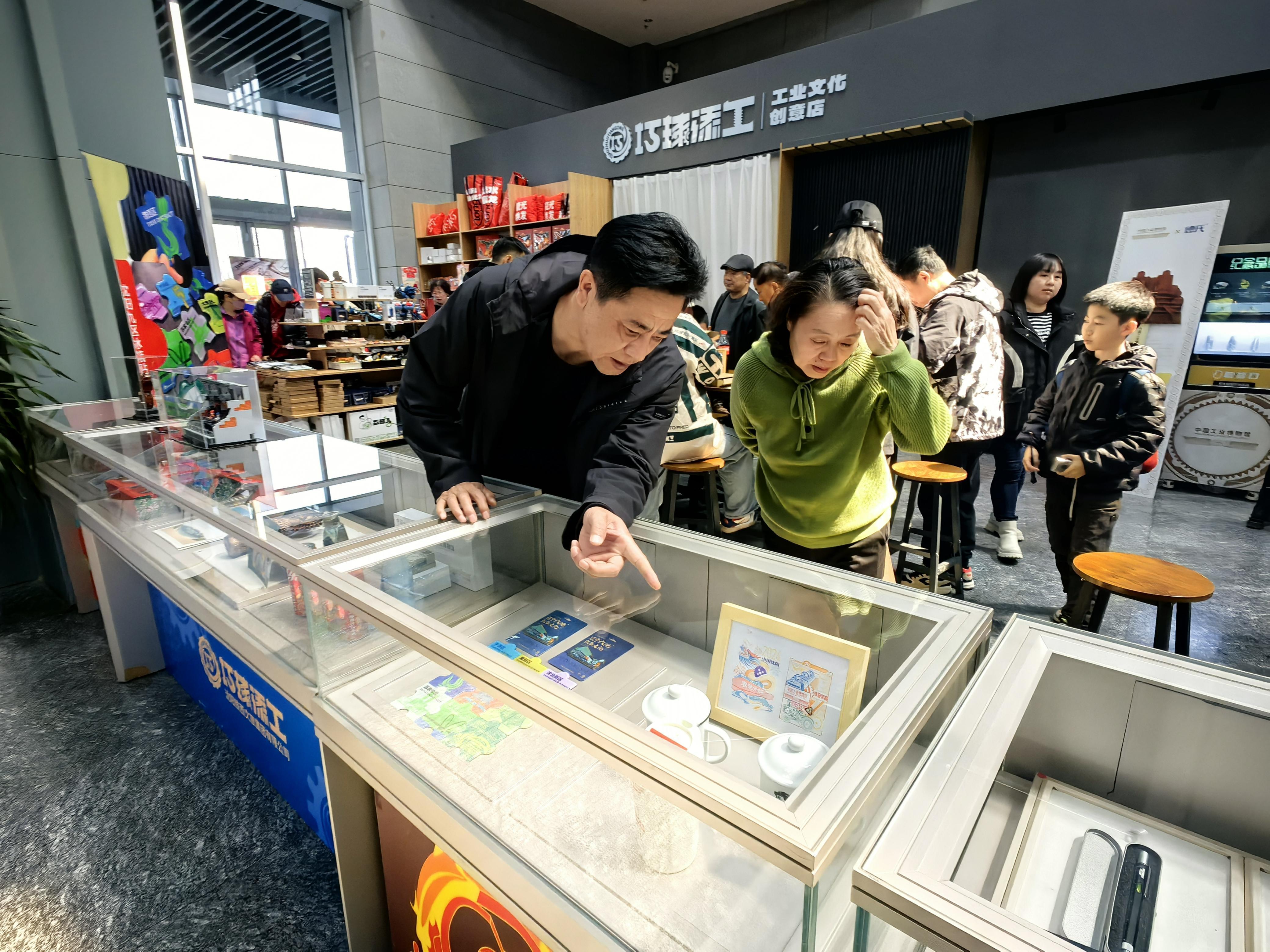 卡戳儿的风吹热了沈阳城